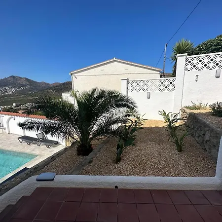 펜션 Casa Con Piscina Y Vistas Al Mar A Pies De Montana