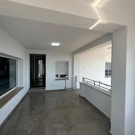 Casa Con Piscina Y Vistas Al Mar A Pies De Montana 펜션 *