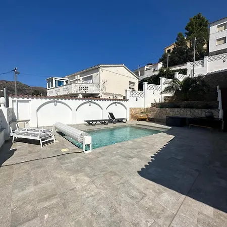Casa Con Piscina Y Vistas Al Mar A Pies De Montana * 로지즈