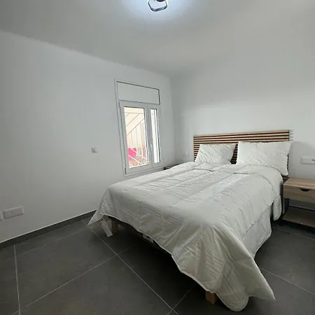 Casa Con Piscina Y Vistas Al Mar A Pies De Montana Vakantiehuis